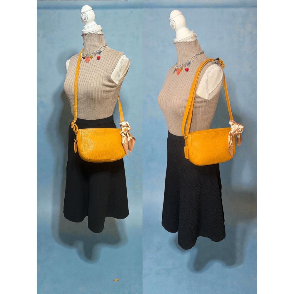 VTG Coach Sonoma Mini Zip 4313 Marigold Natural Grain Leather Crossbody Bag 90s - Picture 2 of 8